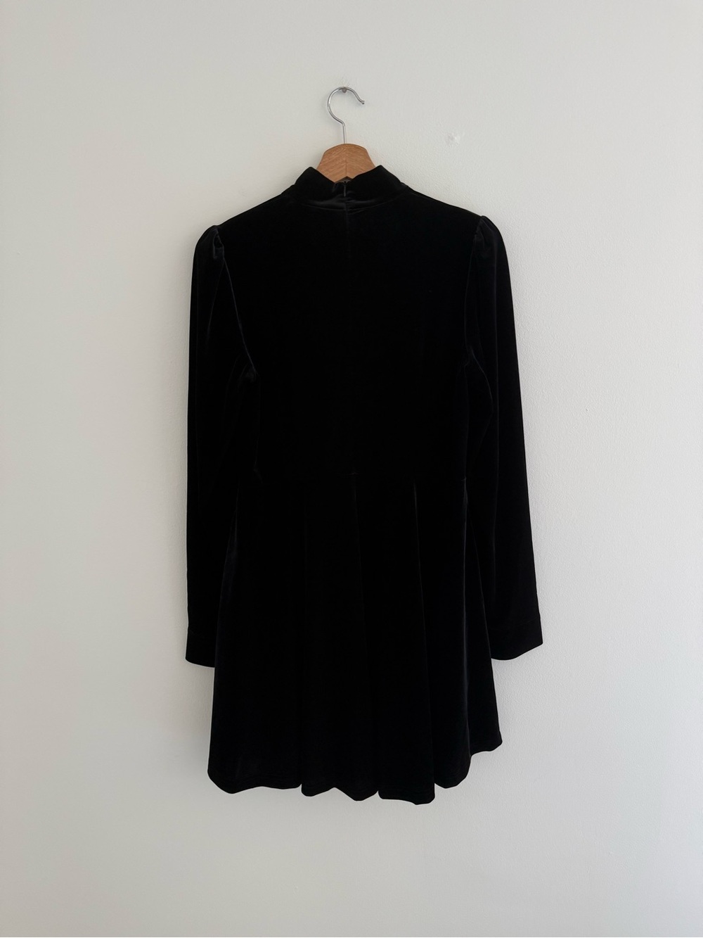Lively Ghosts Tenebrous Black Velvet Mini Dress Large - Picture 7 of 7